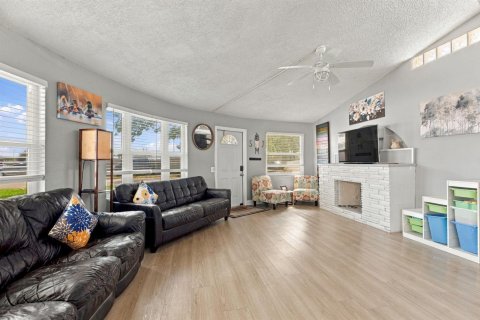Casa en venta en Hollywood, Florida, 3 dormitorios, 147.81 m2 № 2431328 - foto 2