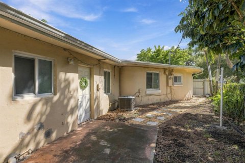 Casa en venta en Hollywood, Florida, 3 dormitorios, 147.81 m2 № 2431328 - foto 23