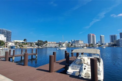 Copropriété à vendre à Hallandale Beach, Floride: 1 chambre, 67.82 m2 № 1961486 - photo 1