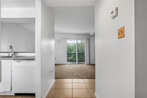Condo in Winter Park, Florida, 2 bedrooms  № 1717356 - photo 2