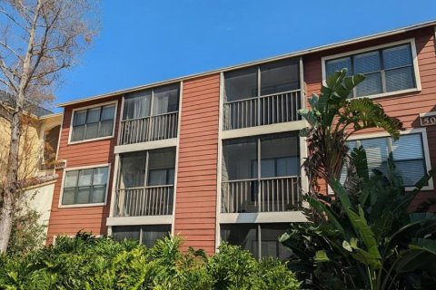 Condo in Saint Petersburg, Florida, 1 bedroom № 2222449 - photo 25