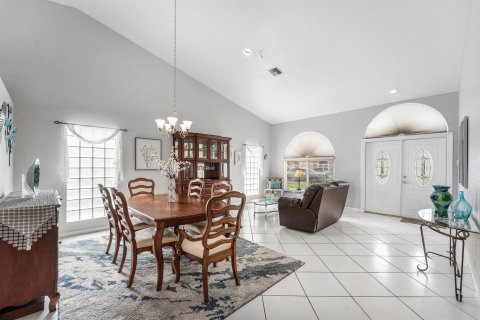 House in Coral Springs, Florida 5 bedrooms, 237.74 sq.m. № 2190050 - photo 6