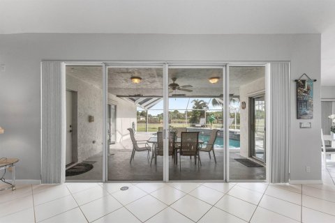 House in Coral Springs, Florida 5 bedrooms, 237.74 sq.m. № 2190050 - photo 14