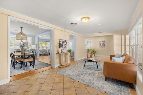 Casa en venta en Orlando, Florida, 3 dormitorios, 197.88 m2 № 2383763 - foto 18