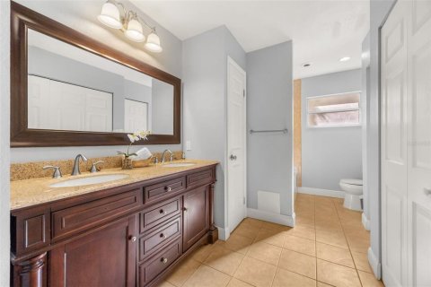 Casa en venta en Orlando, Florida, 3 dormitorios, 197.88 m2 № 2383763 - foto 3