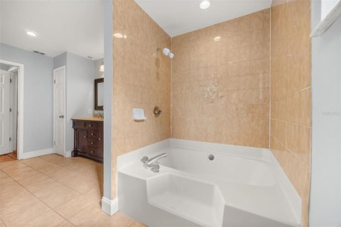 Casa en venta en Orlando, Florida, 3 dormitorios, 197.88 m2 № 2383763 - foto 4