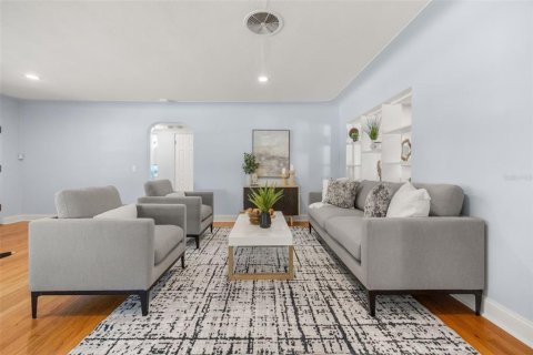 Casa en venta en Orlando, Florida, 3 dormitorios, 197.88 m2 № 2383763 - foto 12