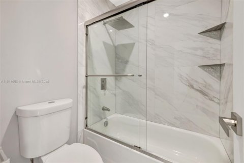 Copropriété à vendre à Margate, Floride: 2 chambres, 90.12 m2 № 1775174 - photo 21