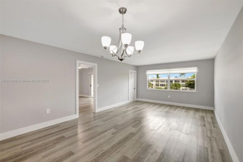 Copropriété à vendre à Margate, Floride: 2 chambres, 90.12 m2 № 1775174 - photo 8