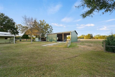 House in Alachua, Florida 2 bedrooms, 211.82 sq.m. № 2201417 - photo 10