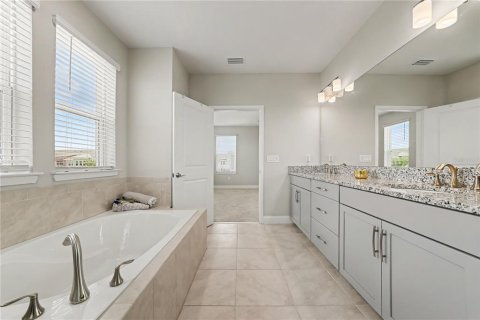 Condominio en venta en Orlando, Florida, 3 dormitorios, 167.13 m2 № 2304760 - foto 27