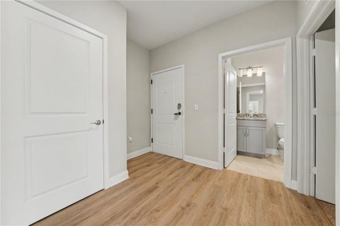 Condominio en venta en Orlando, Florida, 3 dormitorios, 167.13 m2 № 2304760 - foto 4
