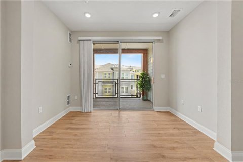 Condominio en venta en Orlando, Florida, 3 dormitorios, 167.13 m2 № 2304760 - foto 8