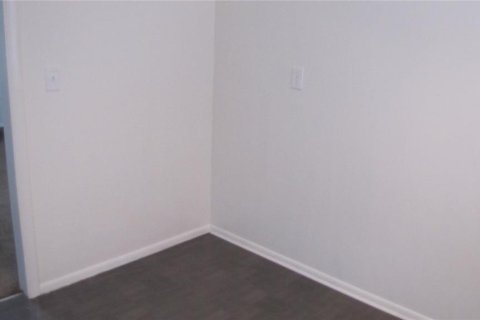 Condominio en alquiler en Tampa, Florida, 2 dormitorios, 105.72 m2 № 1915285 - foto 8