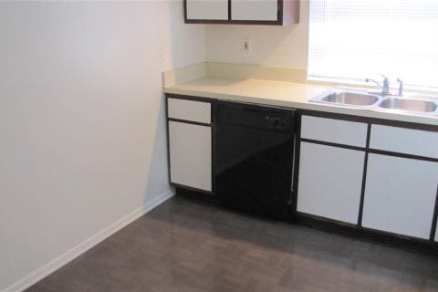 Condominio en alquiler en Tampa, Florida, 2 dormitorios, 105.72 m2 № 1915285 - foto 7