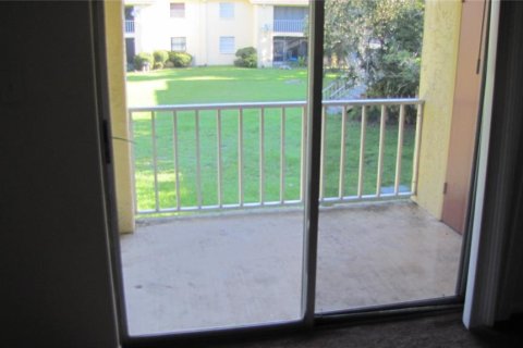 Condominio en alquiler en Tampa, Florida, 2 dormitorios, 105.72 m2 № 1915285 - foto 3