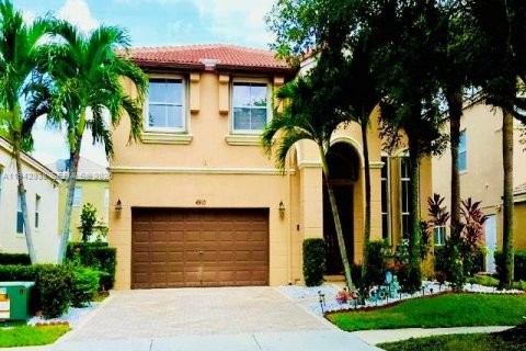 Villa ou maison à Miramar, Floride 4 chambres, 222.13 m2 № 1999282