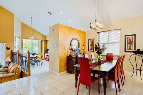 Villa ou maison à louer à Miramar, Floride: 4 chambres, 222.13 m2 № 1999282 - photo 10