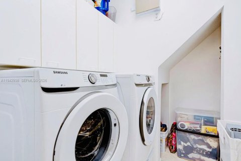 Villa ou maison à louer à Miramar, Floride: 4 chambres, 222.13 m2 № 1999282 - photo 18