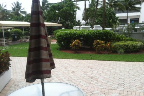 Снять в аренду кондоминиум в Холливуд, Флорида 53.88м2, № 1973600 - фото 9
