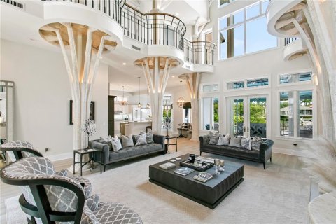 Villa ou maison à vendre à Saint Petersburg, Floride: 5 chambres, 477.89 m2 № 1900655 - photo 9