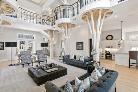 Villa ou maison à vendre à Saint Petersburg, Floride: 5 chambres, 477.89 m2 № 1900655 - photo 11