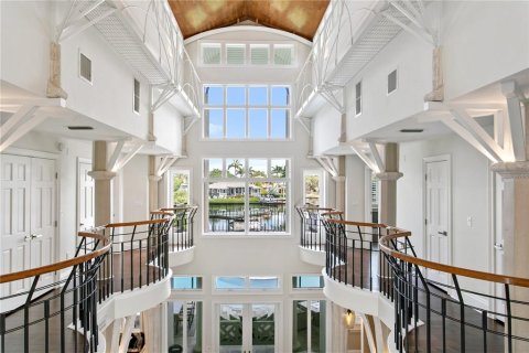 Villa ou maison à vendre à Saint Petersburg, Floride: 5 chambres, 477.89 m2 № 1900655 - photo 6
