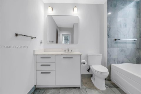 Condominio en alquiler en Miami, Florida, 1 dormitorio, 78.32 m2 № 2010134 - foto 21