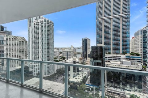 Condominio en alquiler en Miami, Florida, 1 dormitorio, 78.32 m2 № 2010134 - foto 2