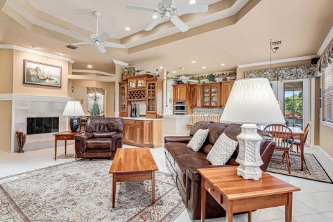 Villa ou maison à vendre à Palm City, Floride: 4 chambres, 276.76 m2 № 2193567 - photo 12