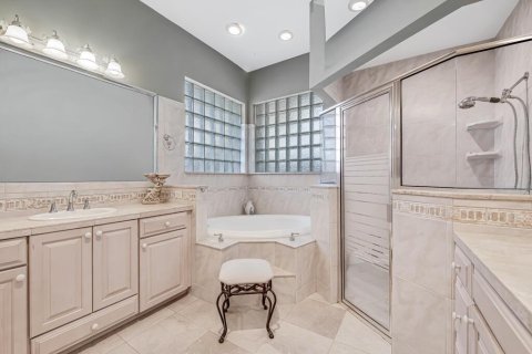 Villa ou maison à vendre à Palm City, Floride: 4 chambres, 276.76 m2 № 2193567 - photo 29