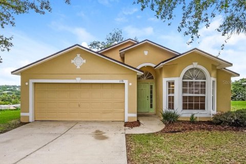 Villa ou maison à Clermont, Floride 3 chambres, 141.21 m2 № 2385816