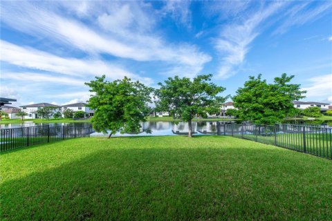 Casa en venta en Miramar, Florida, 4 dormitorios, 251.21 m2 № 1945670 - foto 16