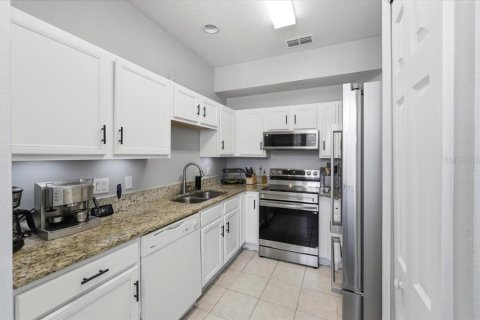 Touwnhouse à vendre à Kissimmee, Floride: 3 chambres, 132.2 m2 № 2149932 - photo 9