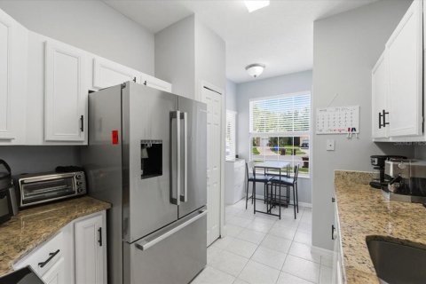 Touwnhouse à vendre à Kissimmee, Floride: 3 chambres, 132.2 m2 № 2149932 - photo 3