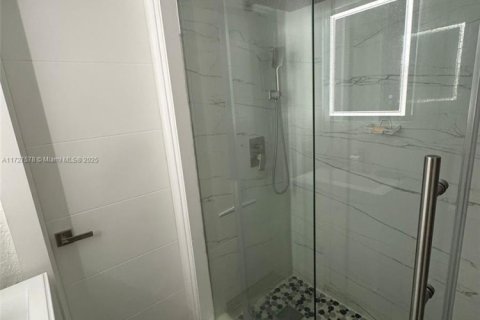 Купить виллу или дом в Норт-Майами-Бич, Флорида 3 спальни, 132.85м2, № 1709784 - фото 23