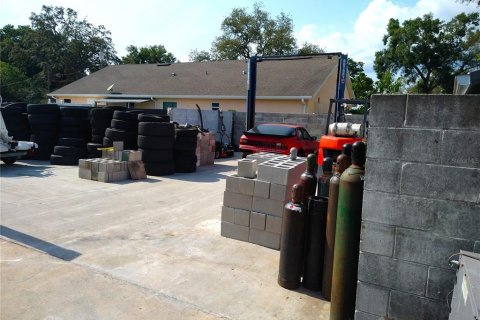 Commercial property in Tampa, Florida 371.61 sq.m. № 1520085 - photo 4
