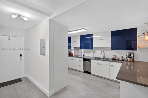 Copropriété à vendre à Key Biscayne, Floride: 2 chambres, 102.19 m2 № 1931223 - photo 3