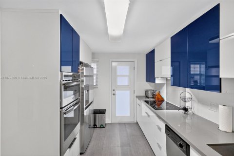 Copropriété à vendre à Key Biscayne, Floride: 2 chambres, 102.19 m2 № 1931223 - photo 4