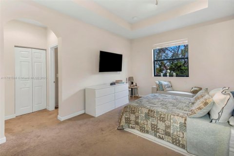 Townhouse in Doral, Florida 4 bedrooms, 179.77 sq.m. № 1938573 - photo 17