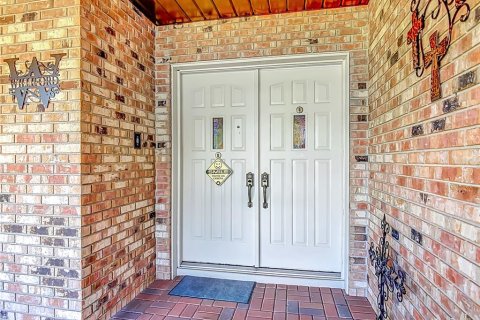 Villa ou maison à vendre à Umatilla, Floride: 3 chambres, 184.41 m2 № 2201911 - photo 4