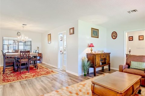 Villa ou maison à vendre à Umatilla, Floride: 3 chambres, 184.41 m2 № 2201911 - photo 19