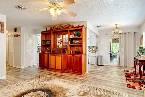 Villa ou maison à vendre à Umatilla, Floride: 3 chambres, 184.41 m2 № 2201911 - photo 17