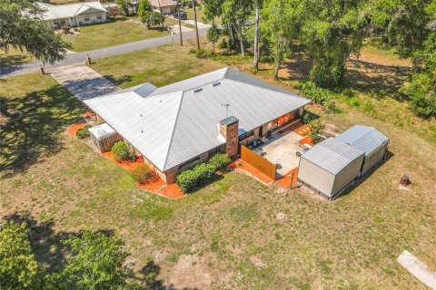 Villa ou maison à vendre à Umatilla, Floride: 3 chambres, 184.41 m2 № 2201911 - photo 2