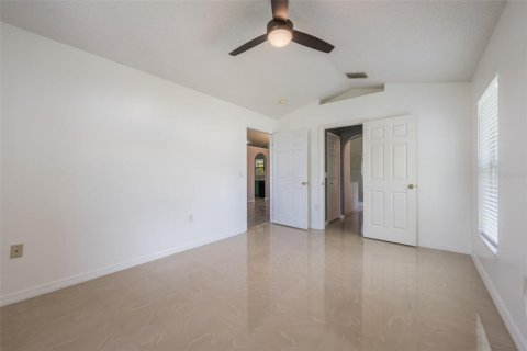 Casa en venta en Orlando, Florida, 3 dormitorios, 159.98 m2 № 1786326 - foto 23