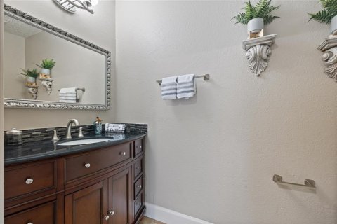 Townhouse in Tampa, Florida 2 bedrooms, 118.26 sq.m. № 1807335 - photo 7