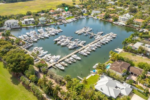 Купить виллу или дом в Корал-Гейблс, Флорида 5 спален, 434.6м2, № 2023406 - фото 13