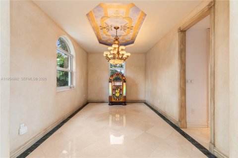 Купить виллу или дом в Корал-Гейблс, Флорида 5 спален, 434.6м2, № 2023406 - фото 28