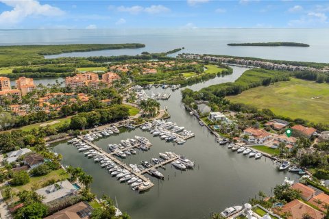 Купить виллу или дом в Корал-Гейблс, Флорида 5 спален, 434.6м2, № 2023406 - фото 12