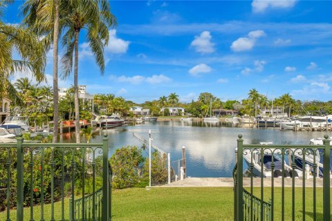 Купить виллу или дом в Корал-Гейблс, Флорида 5 спален, 434.6м2, № 2023406 - фото 19